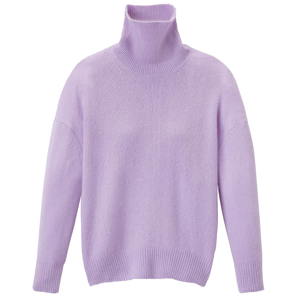 fliederbarbener Rollkragenpullover