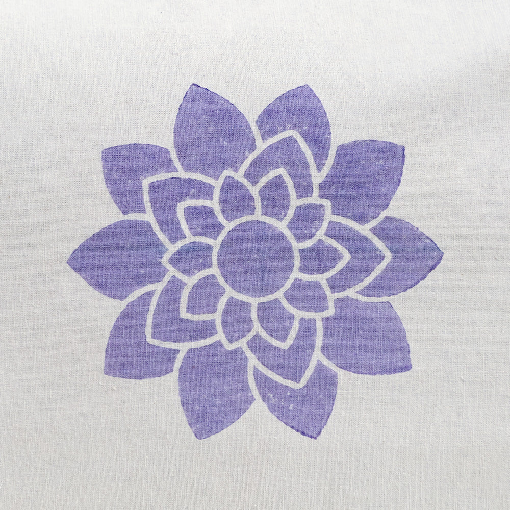 Print detail: lotus blossom in lilac.