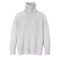 hellgrauer Rollkragenpullover