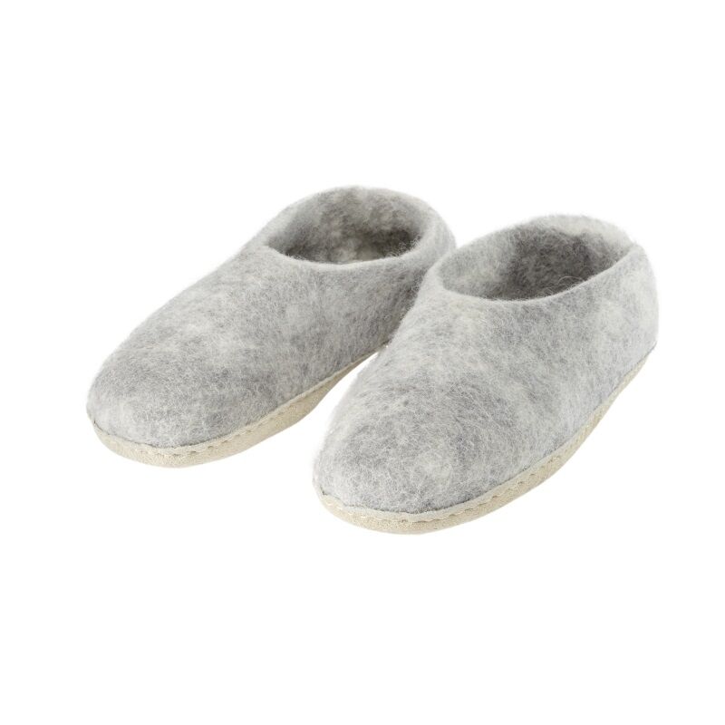 Hellgraue Filzpantoffeln-0
