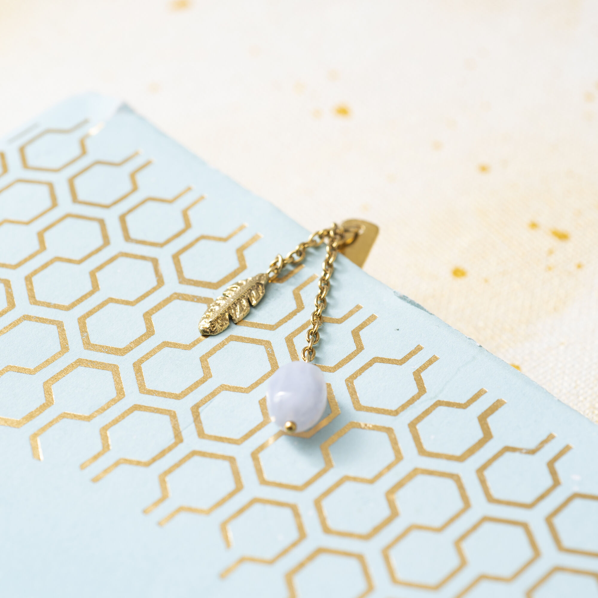 Lesezeichen "Feder" mit Blue Lace Agate-1