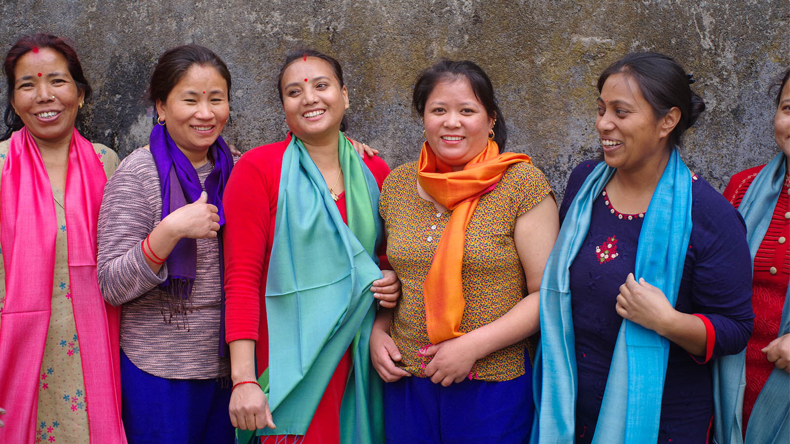 Hier kaufen, dort für Gleichberechtigung und Chancen sorgen. -4