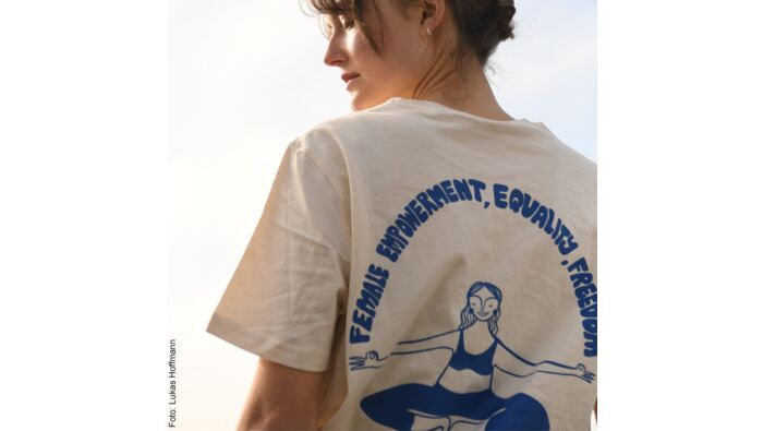 T-Shirt "Girls get Equal" - Yogini