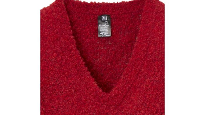 Bouclé -Pullover mit Zopfmuster, rot