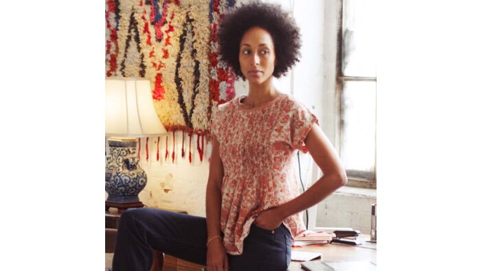 Plissee-Bluse mit Toile-de-Jouy-Muster