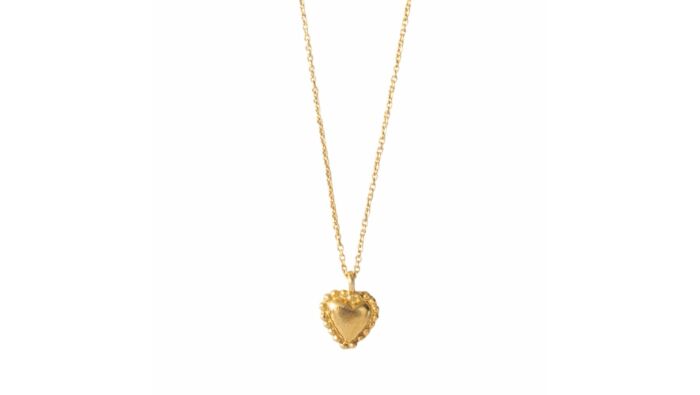 Heart charm necklace