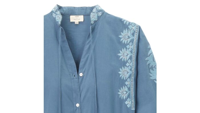 Kleid mit Stickerei