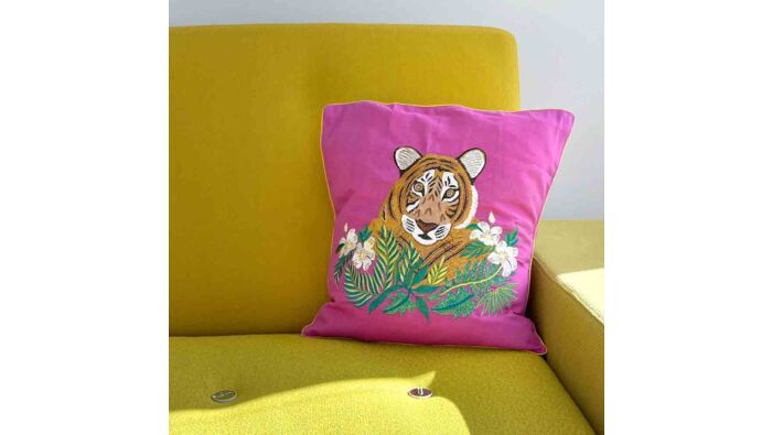 Kissenhülle mit Tigerstickerei, pink