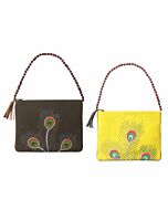 Clutch mit Pfauenfeder