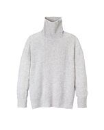 hellgrauer Rollkragenpullover