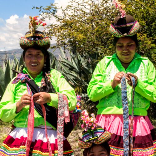 Farbenfrohe Produkte, fair hergestellt in Peru