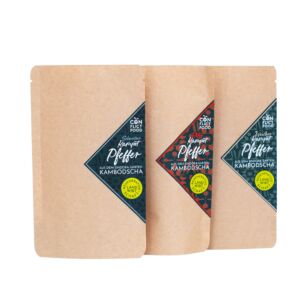 drei braune Papiertütchen mit Herstelleretiketten