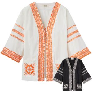 Frau trägt eine weiße Blusenjacke mit orangefarbener Stickerei, rechts unten ist die gleiche Bluse in Schwarz mit weißer Stickerei abgebiildet