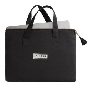 Schwarze Laptoptasche mit herausschauendem silbernen Notebook, nicht im Lieferumfang enthalten)