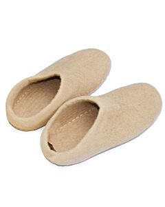 Beige Filzpantoffeln