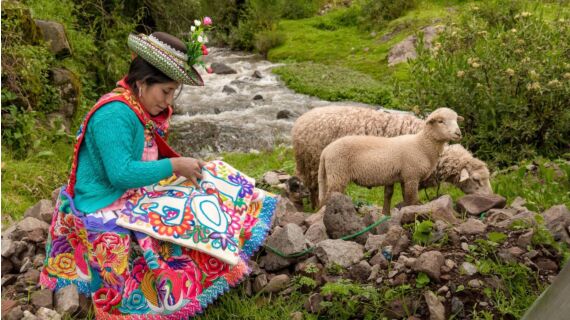 Sumaq Qara ist eine Kooperative, die Frauen in und um die peruanische Hochlandmetropole Ayacuc...