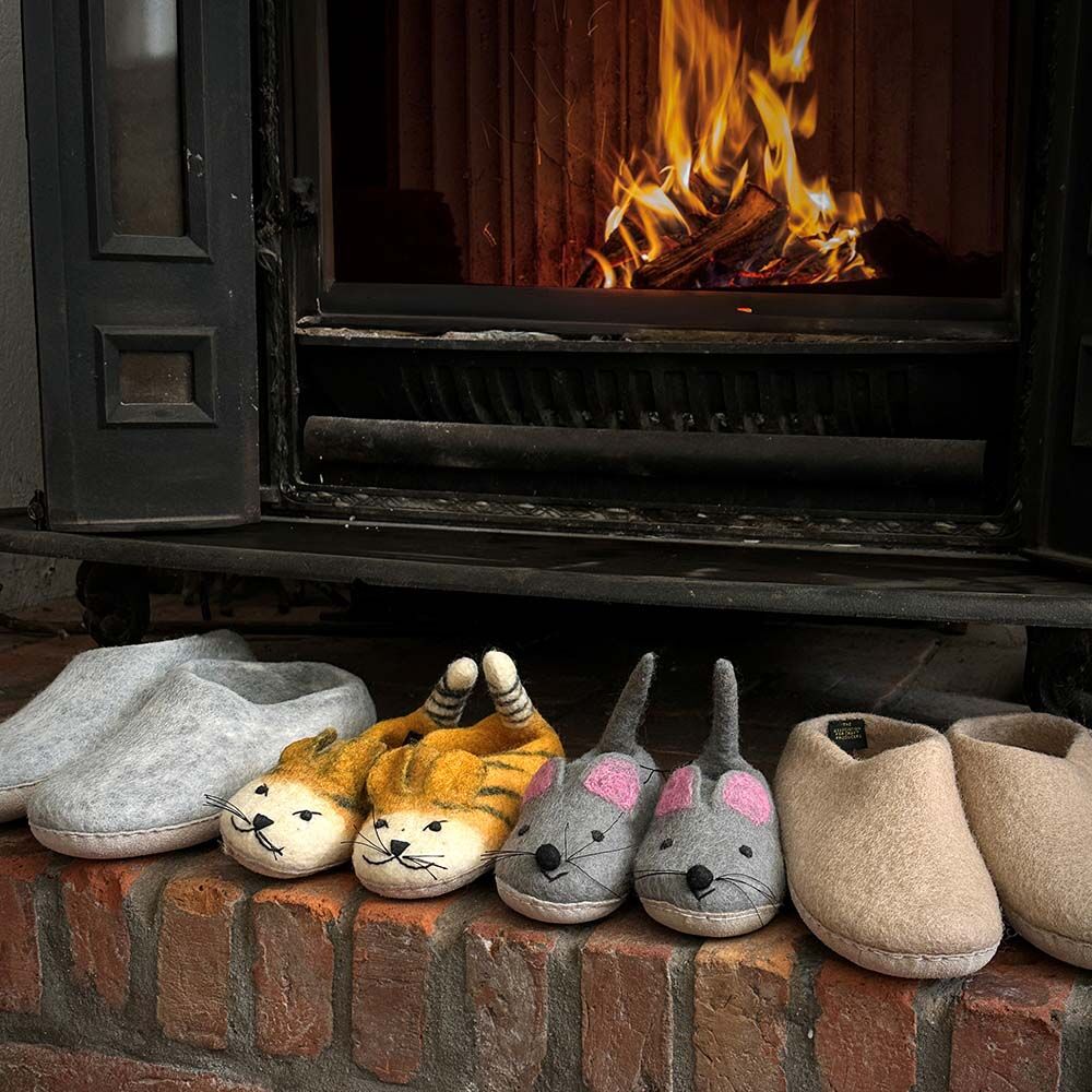 Hellgraue Filzpantoffeln-1