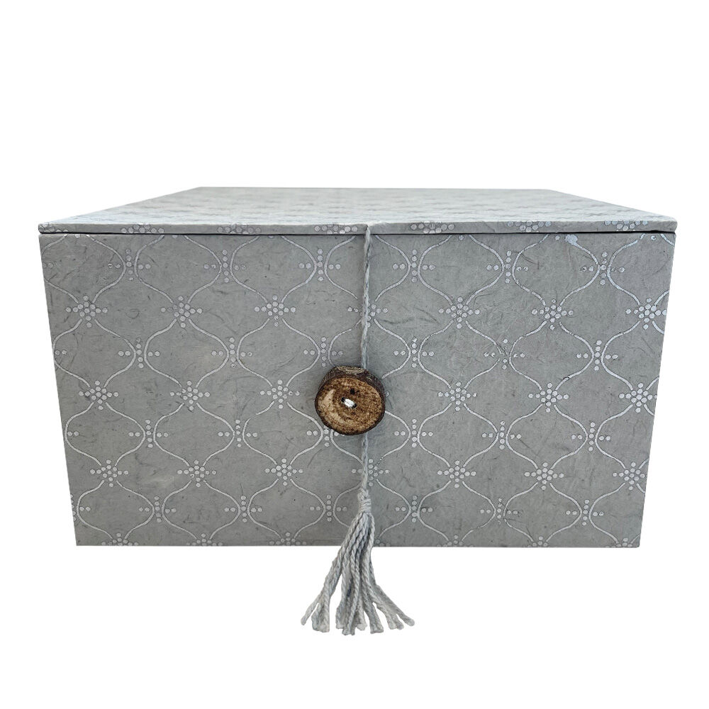 Aufbewahrungsbox mit Klappdeckel, groß
