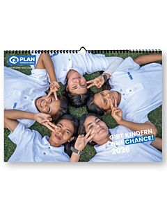 Auf dem Titelbild liegen fünf Mädchen im Gras, mit den Köpfen zueinander. Sie machen das Peace Zeichen.